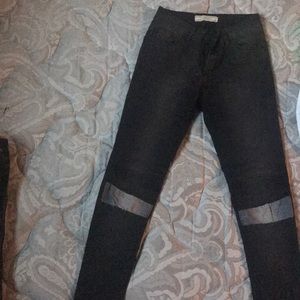 Grey jeans with knee detail